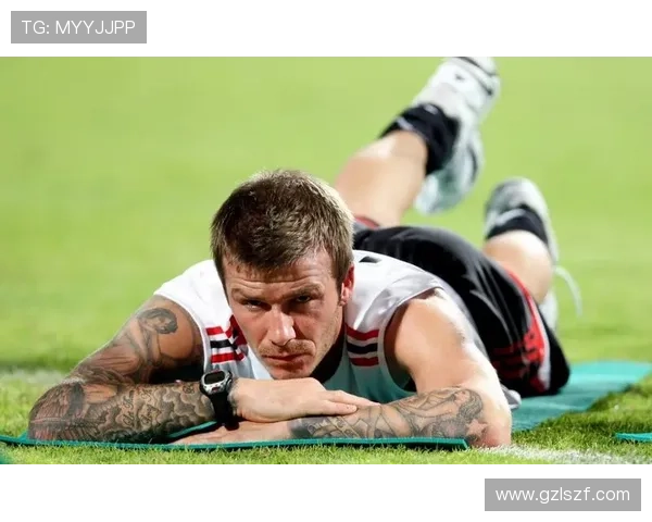 世界足球明星绝技揭秘球场上的华丽瞬间与技巧分析